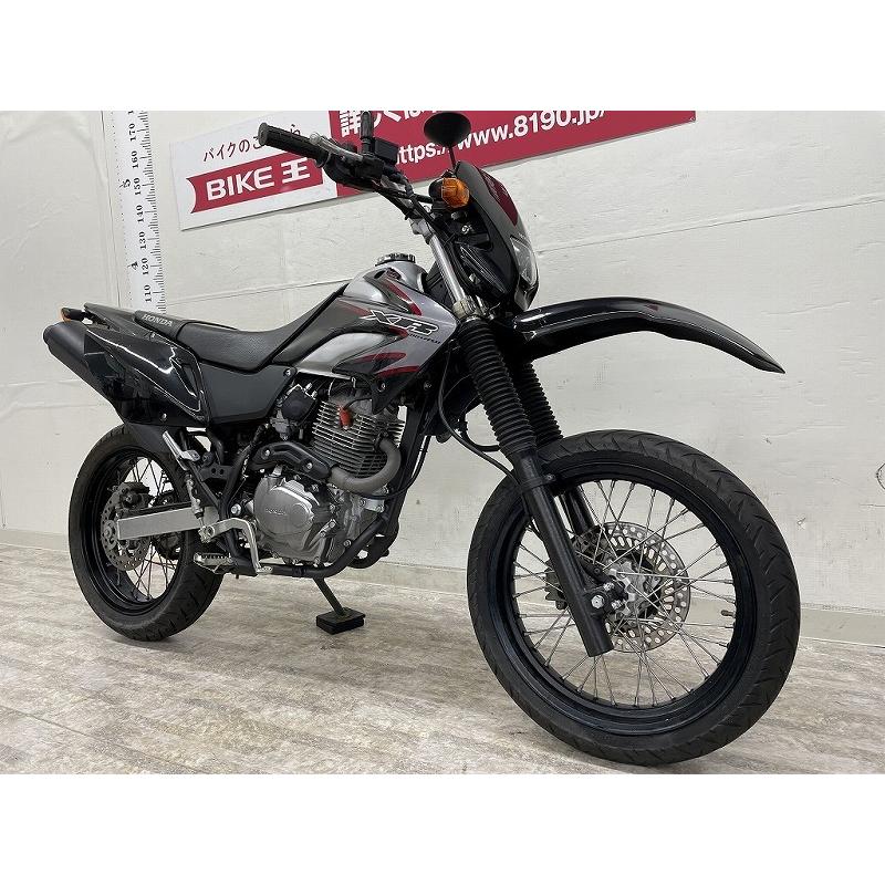 ｘｒ２３０モタード フェンダーレス タマ数の少ない絶版モデル 走行少なめのオススメ車輌 バイク王通販サービス バイク車体 バイク 中古バイク