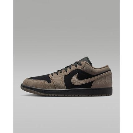 NIKE（ナイキ） エア ジョーダン 1 LOW SE ☆AIR JORDAN 1 LOW SE ☆25