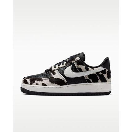 NIKE（ナイキ） エア フォース 1 '07 ☆ NIKE W AIR FORCE 1 '07☆22