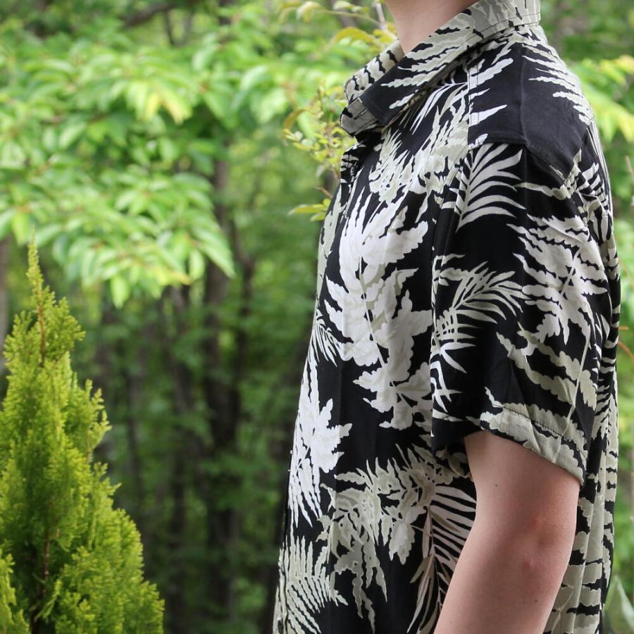 アロハシャツ 半袖柄シャツ 半袖シャツ 葉っぱ柄 海 トロピカル