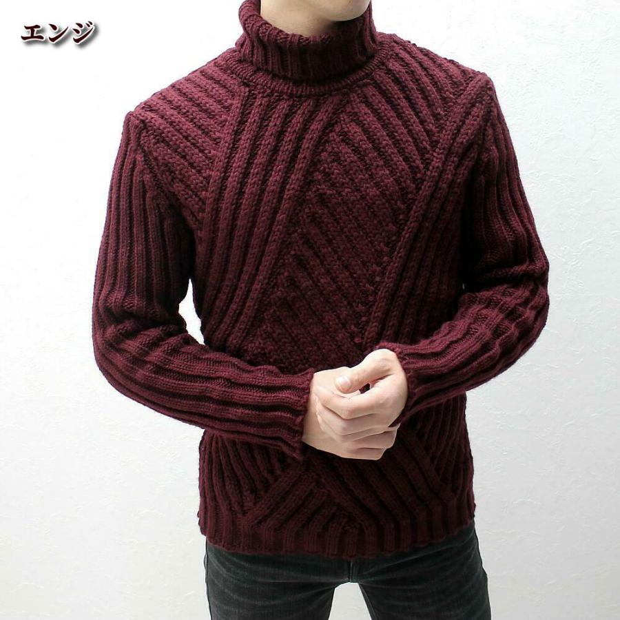 サイズS ローゲージ　厚手　ウール　ニット　セーター　長袖 タートルネック UNIQLO（ユニクロ）の「ローゲージタートルネックセーター（長袖