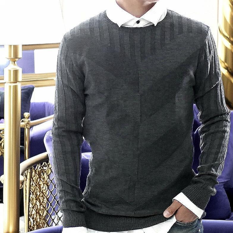 クルーネックニット 薄手のニット セーター メンズ Vモチーフ 薄地