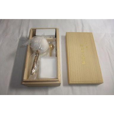 刀剣手入れ道具 高級桐箱入り 新品 日本刀鍔刀剣手入れ具 : 備後三原