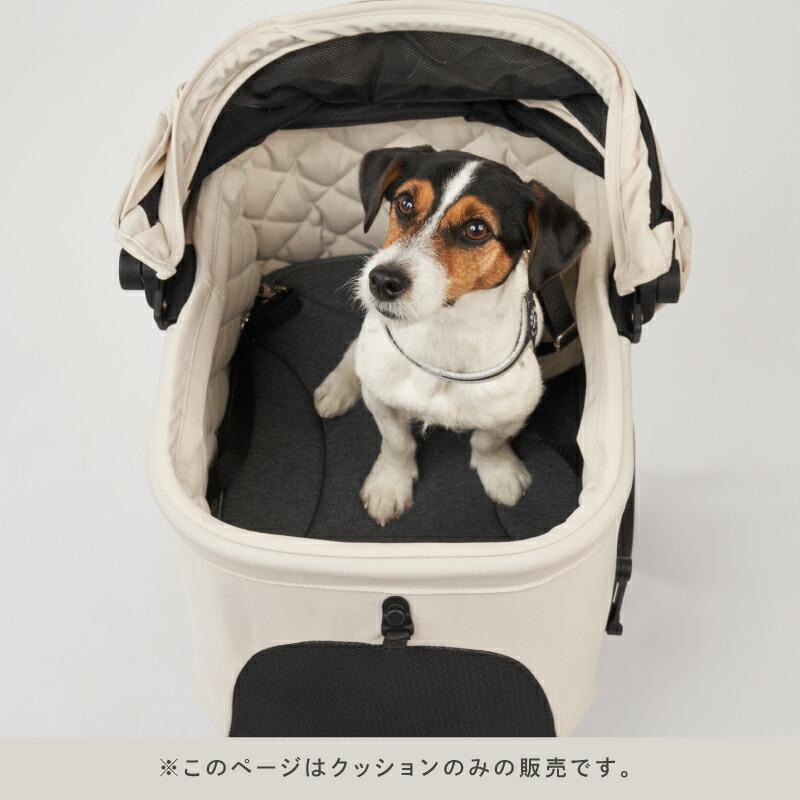 美品エアバギー Wiz Xパールホワイト　コーナークッション&マット付 AIRBUGGY（エアバギー） WIZ X 専用マット ウィズ エックス 単品