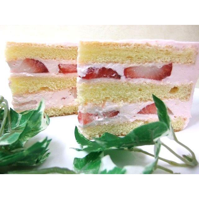 現金特価 ピンク色の生クリーム苺味ケーキ３号 ケーキ スイーツ バースデーケーキ お誕生日ケーキ お一人様用 Wantannas Go Id
