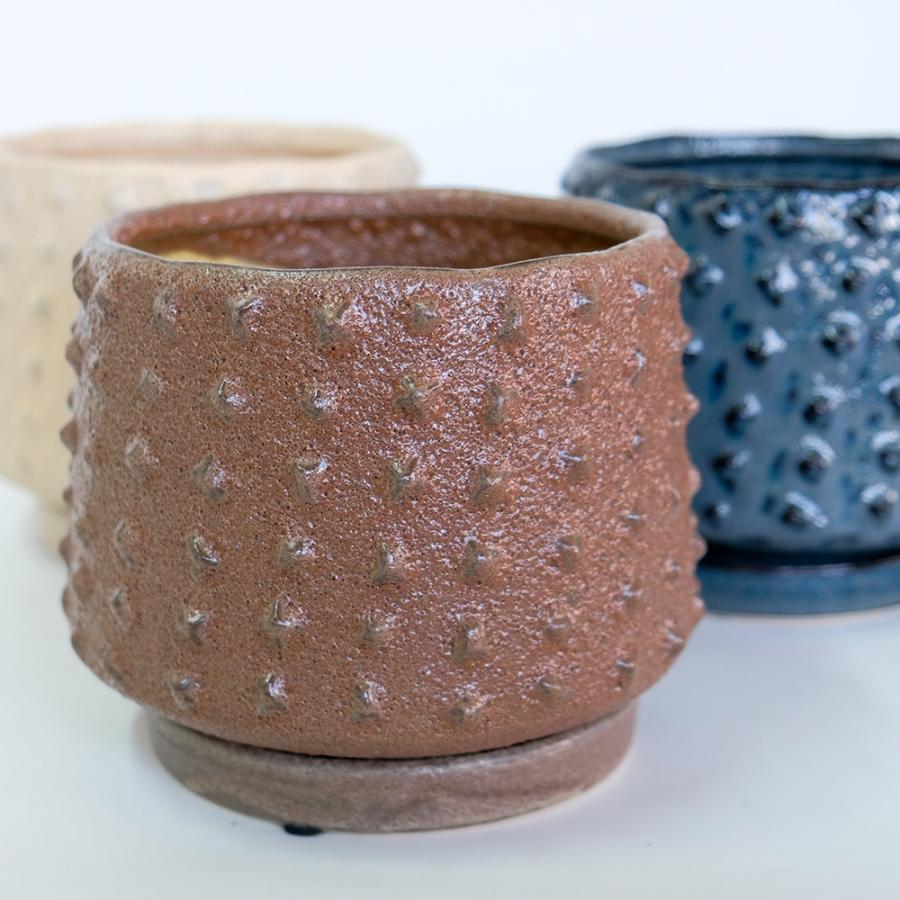 茶色の陶器ボトル高さ約２５、最大径約１６、底径１０.4、口内径約2.４センチ 植木鉢 陶器 おしゃれ セイレンス 受皿付 4号から5号 ネイビー