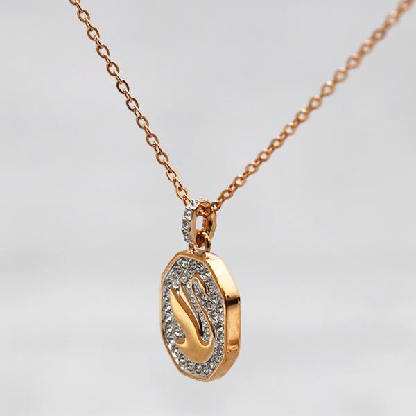 SWAROVSKI スワロフスキー Signum スワン ペンダント ネックレス SWAROVSKI スワロフスキー Signum スワン ペンダント ネックレス