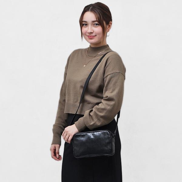 GUCCI グッチ GG クリスタル ミニ ショルダーバッグ ブラック GUCCI グッチ GG クリスタル ミニ ショルダーバッグ ブラック