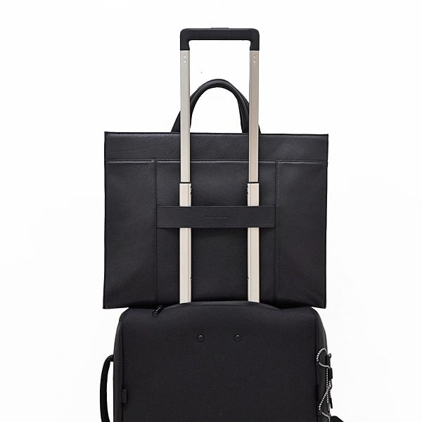美品 イタリア製 Piquadro（ピクアドロ）本革トートバッグ 2Way