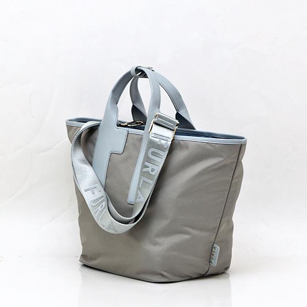 FURLA フルラ PIUMA L TOTE ナイロン×レザー 2WAY トートバッグ FURLA フルラ PIUMA L TOTE ナイロン×レザー 2WAY トートバッグ