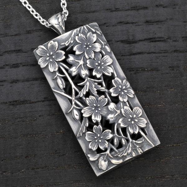 和柄シルバーアクセサリー 然 / 枝垂桜 ペンダント 大 : BLACK BARTS