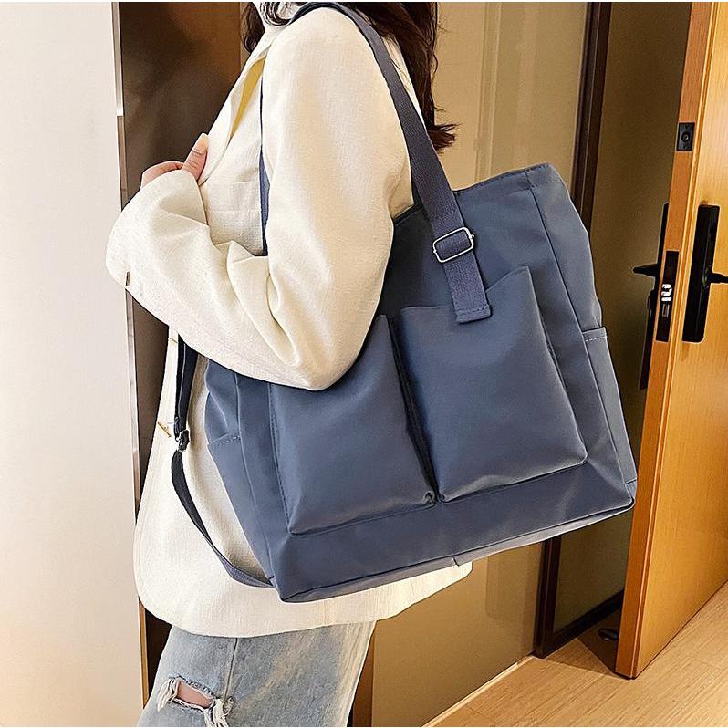 ショルダーバッグ 軽量 大きめ ナイロン トートバッグ ポケット 多い