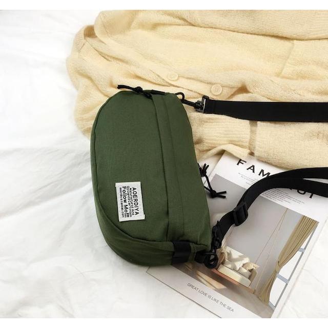 ショルダーバッグ ボディバッグ サコッシュ 斜めがけ 軽い 大きめ