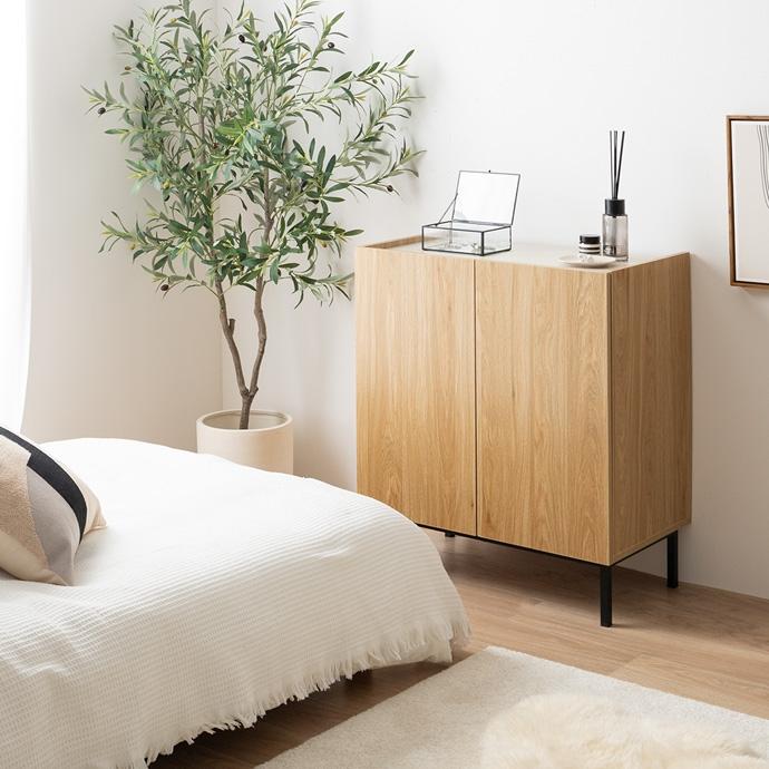 キャビネット サイドボード 幅70 奥行40 スリム 収納 扉付き 脚付き