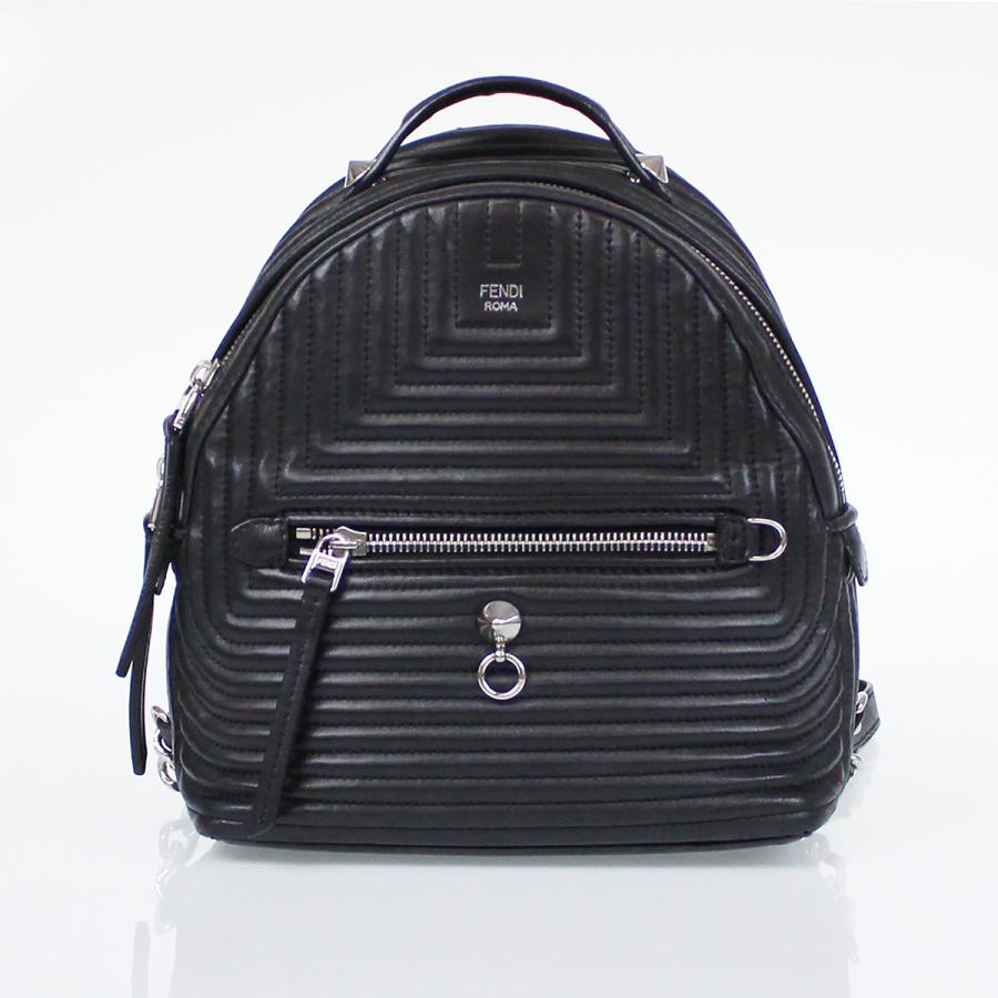 当店だけの限定モデル FENDI リュック 本物 美品 asakusa.sub.jp