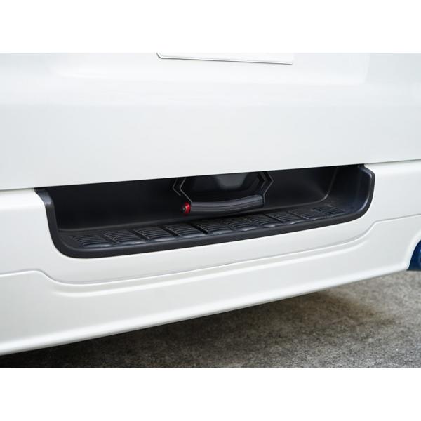 ハイエース 200系 4型 5型 6型 7型 8型 専用 リアゲート アシスト