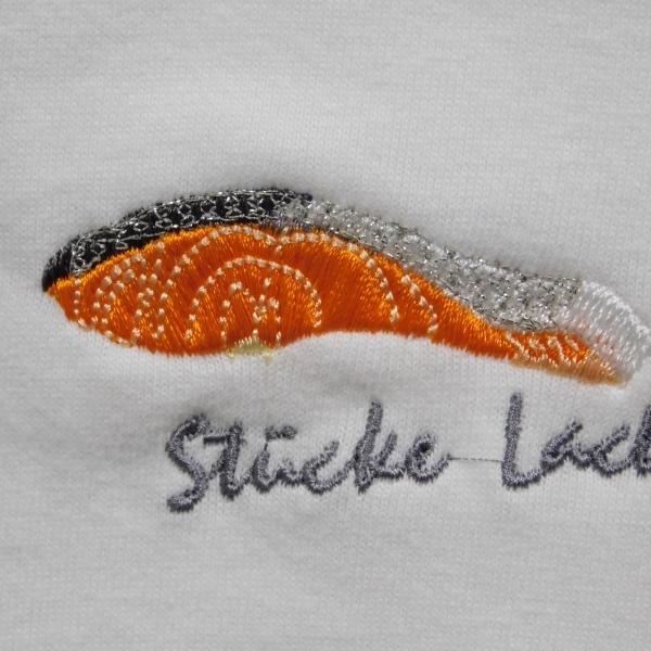 鮭の切り身の刺繍入りオリジナルTシャツ 6.2オンス 男女兼用 魚 釣り