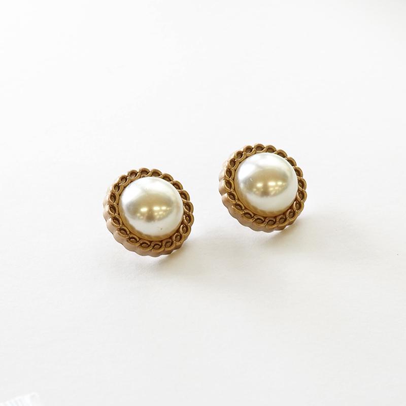 BLAZE(手芸) 2個セット プラスチックボタン 21mm パール BLAZE(手芸) 2個セット プラスチックボタン 21mm パール