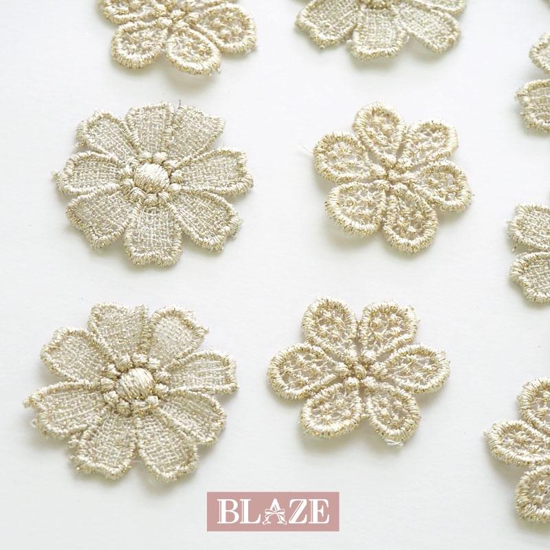 BLAZE 5枚入り レースモチーフ フラワー パーツ ゴールドカラー