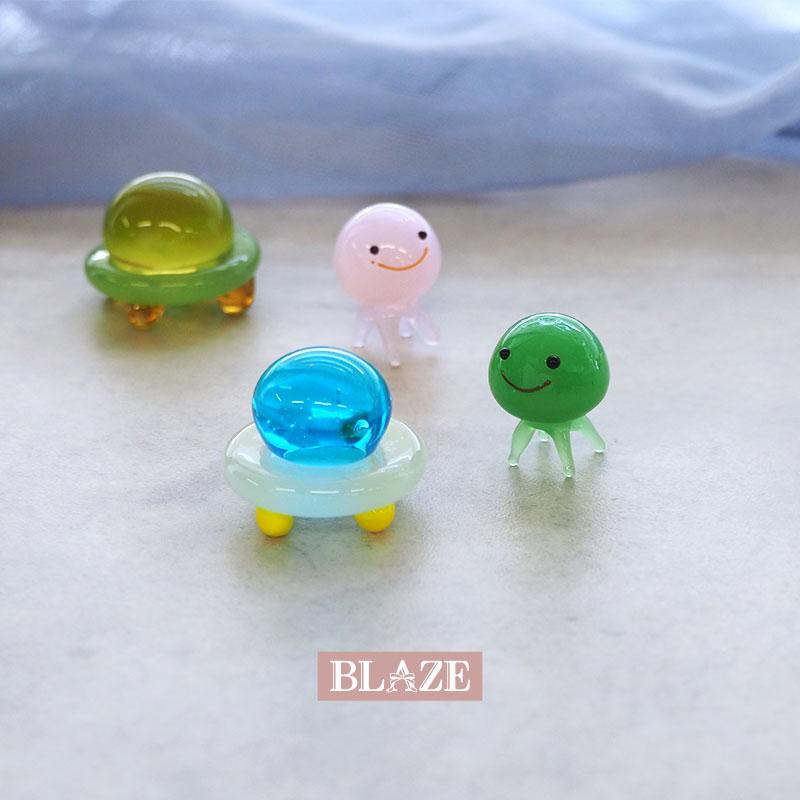 BLAZE 装飾 ガラスパーツ 宇宙 UFO デコパーツ デコレーション ガラス