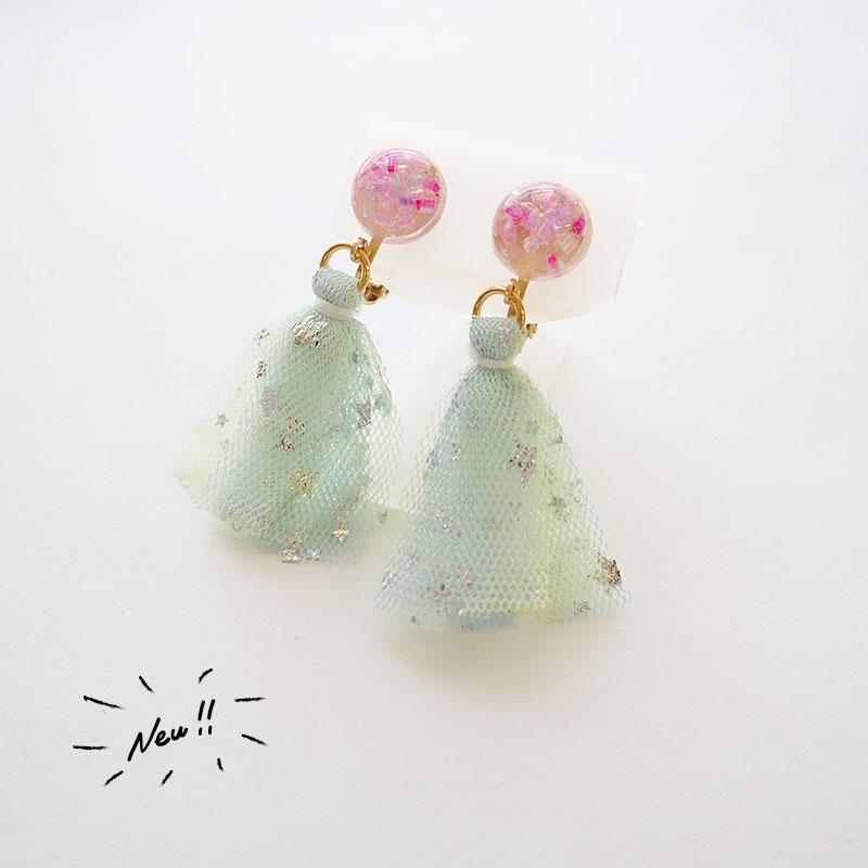 レジン　カボション　ピアス　レッド×ブラック　イヤリング変更可 ベロアカボションのワインレッド〈ピアス/イヤリング〉 | Dua