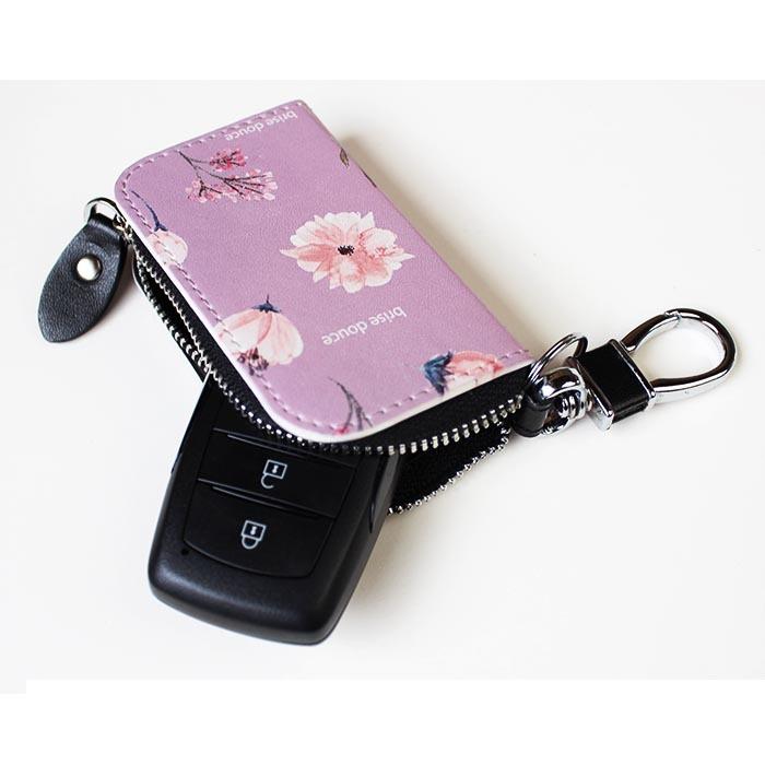 プラダ　キーリング　花柄　キーケース　キーホルダー　ストラップ　財布 Amazon.co.jp: [プラダ] カードケース PRADA トライアングル