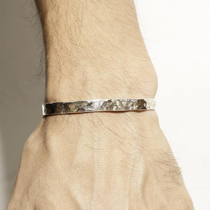 VIVIFY ビビファイ バングル ブレスレット シルバー Back Hallmarks Bangle/Hammered finish/Middle w/gold | VIVIFY | 11