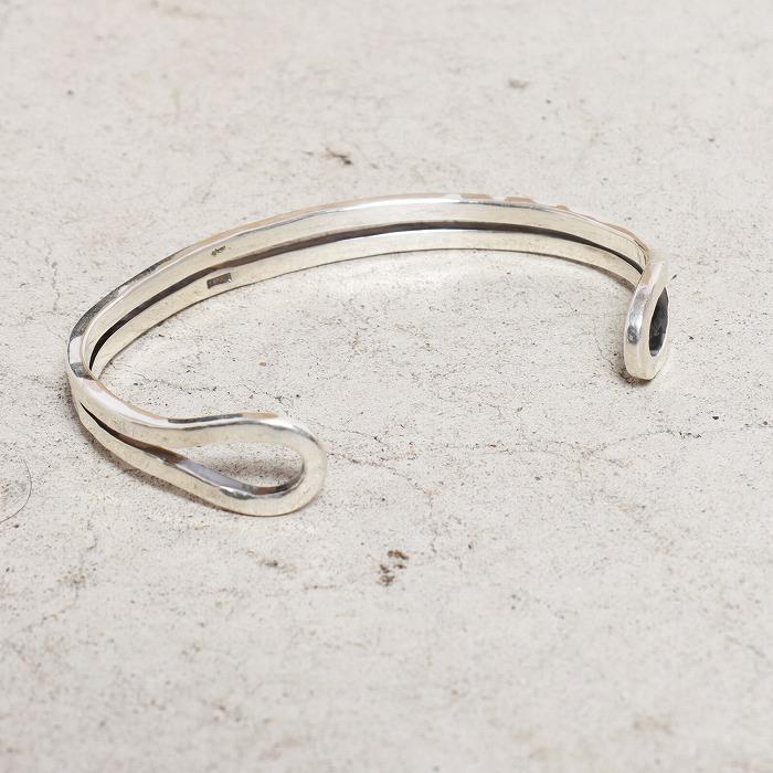 VIVIFY ビビファイ バングル ブレスレット シルバー Loopin’ Bangle/Mirror finish | VIVIFY | 08