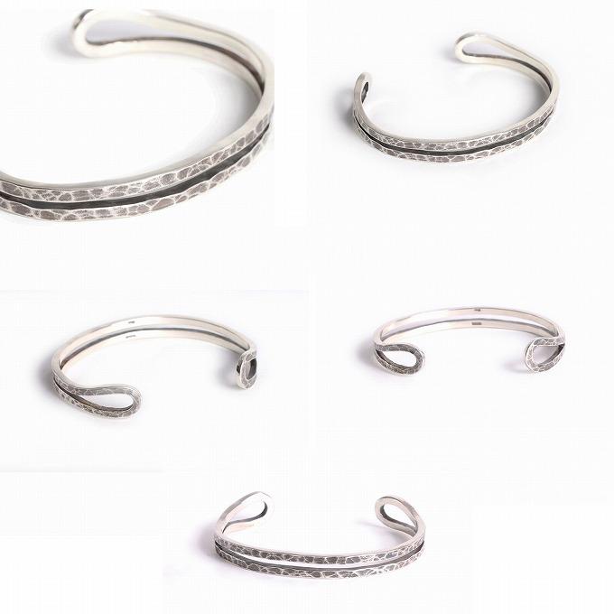 VIVIFY ビビファイ バングル ブレスレット シルバー Loopin’ Bangle/ Hammered finish | VIVIFY | 01