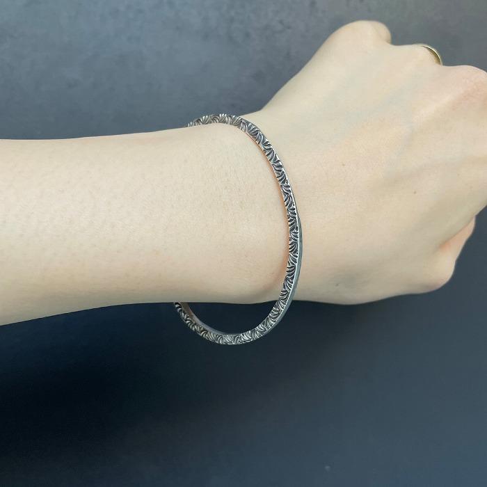 VIVIFY ビビファイ バングル ブレスレット シルバー SideArabesque Bangle(3mm body) | VIVIFY | 07