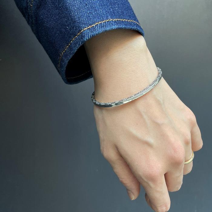 VIVIFY ビビファイ バングル ブレスレット シルバー SideArabesque Bangle(3mm body) | VIVIFY | 09