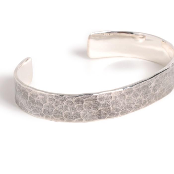 VIVIFY ビビファイ バングル シルバー Back Hallmarks Bangle/ Hammered finish /10mm | VIVIFY | 01