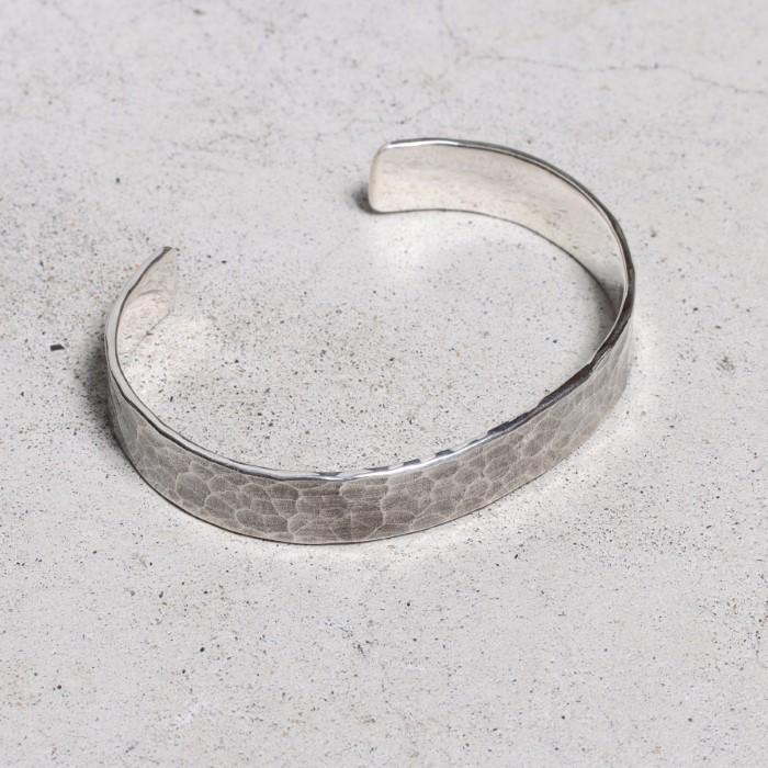VIVIFY ビビファイ バングル シルバー Back Hallmarks Bangle/ Hammered finish /10mm | VIVIFY | 04