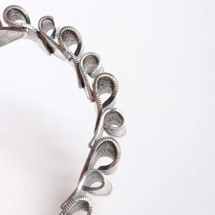 VIVIFY ビビファイ シルバー バングル ブレスレット 50 Sen Coins Half-Coin Wave Bangle | VIVIFY | 07
