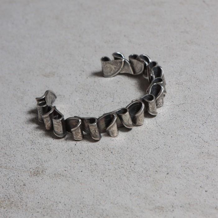 VIVIFY ビビファイ シルバー バングル ブレスレット 50 Sen Coins Half-Coin Wave Bangle | VIVIFY | 08