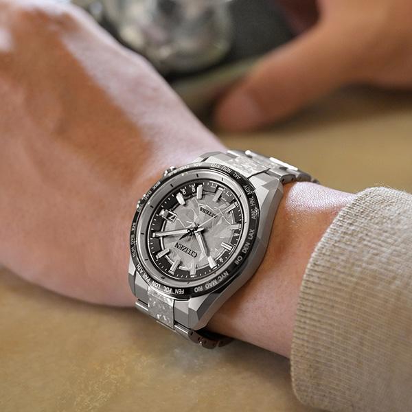 メンズ 腕時計 シチズン アテッサ 限定モデル ソーラー電波時計 チタン CITIZEN ATTESA CB0284-66A 170,0 2025年11月 エコドライブ 電波ソーラー時計の画像