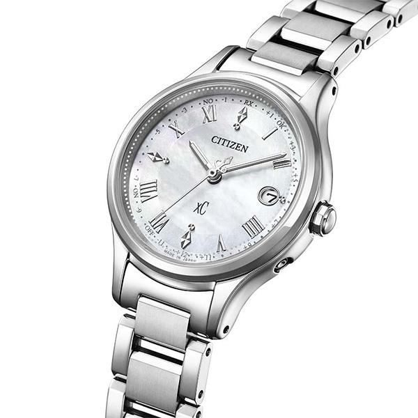 【クロス付】 クロスシー エコドライブ 電波時計 CITIZEN XC シチズン ソーラー電波 腕時計 レディース  ES9490-52D 90,0 2025年4月 hikari コレクションの画像