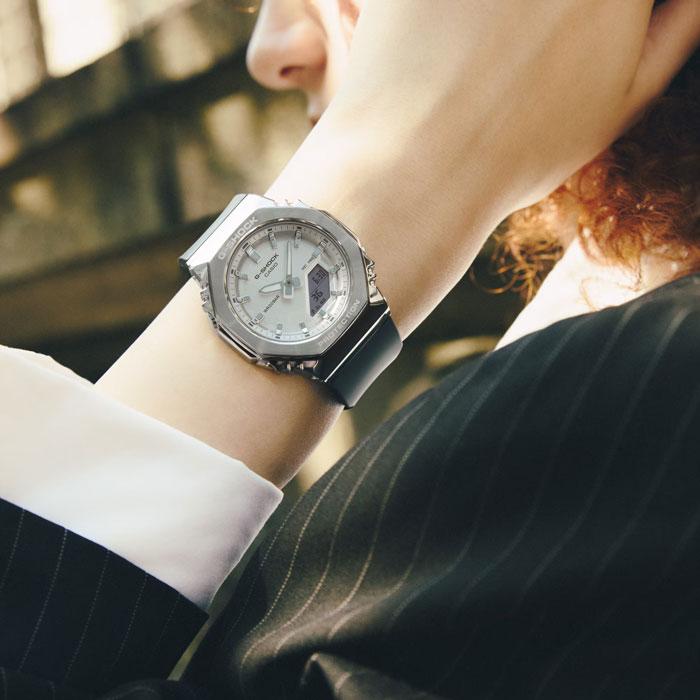 Gショック レディース 腕時計 メタルベゼル GM-S2110 シリーズselect(265)   ボーイズサイズ G-SHOCK women ジーショック メタルフォルム 八角形 カラーダイアルの画像