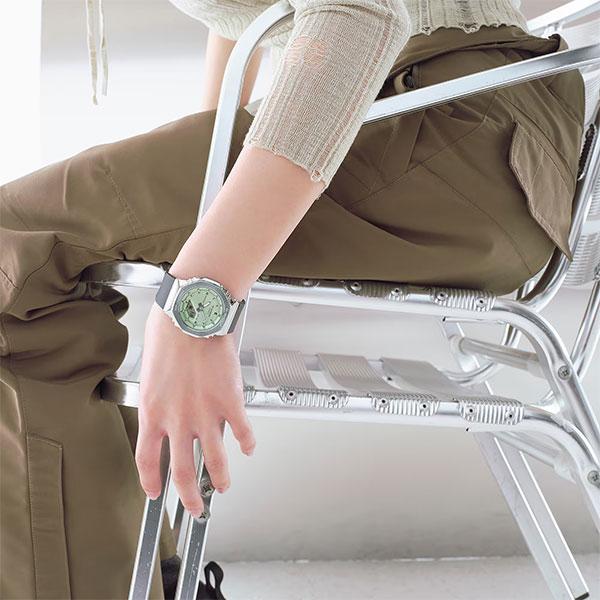 Gショック レディース 腕時計 メタルベゼル GM-S2110 シリーズselect(265)   ボーイズサイズ G-SHOCK women ジーショック メタルフォルム 八角形 カラーダイアルの画像