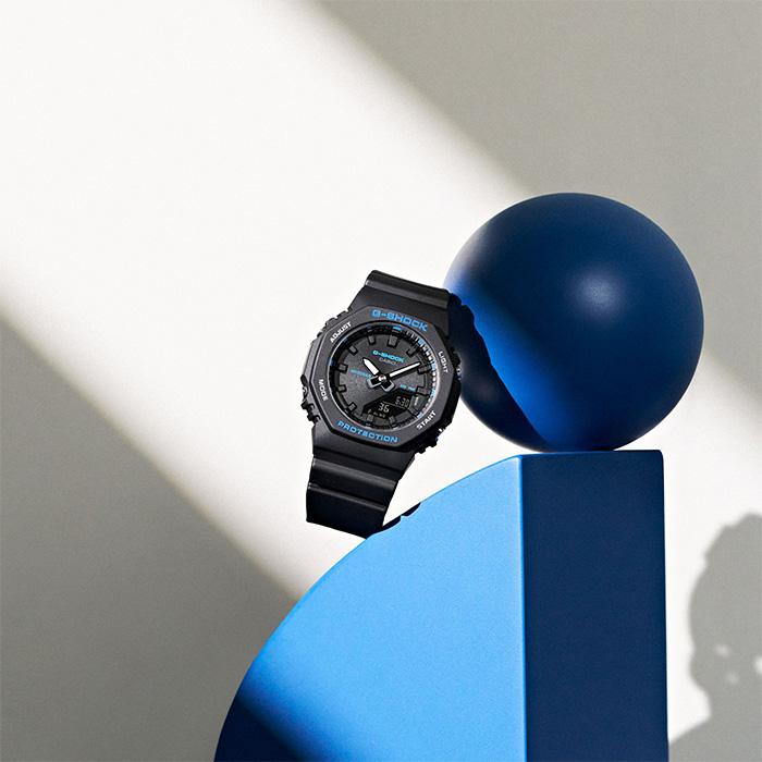 G-SHOCK BASIC Gショック レディース 腕時計 ブルーの差し色が映える