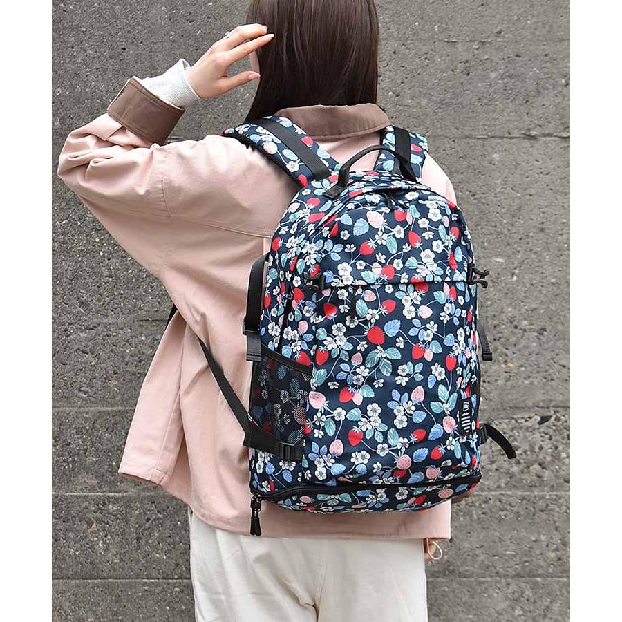 kiu キウ コラボ ブルーブルーエ リュック 鞄 レディース 大容量 撥水 防水 A4 ストロベリー フラワーキャット キツネ 宇宙  KiU600Dバッグパックの画像