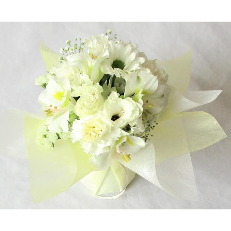 花束そのまま飾れるブーケ 白 お供え 仏花 Bm02ws フラワーギフト ブルーマート 通販 Yahoo ショッピング