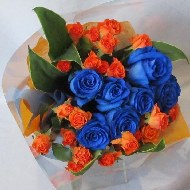 生花ブーケ 黄色のバラと青い花 楽天市場】遅れてごめんね 父の日 バラ 花束 黄色 スプレーバラ