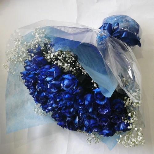 バラ/シルバーラメ ブルーローズ100本＆かすみ草花束 : フラワーギフト