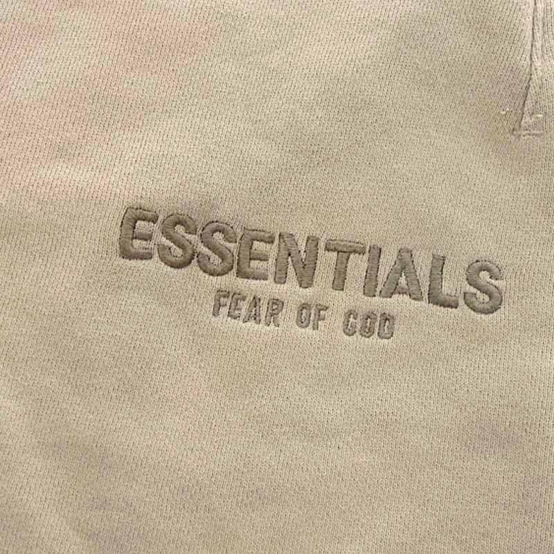 エッセンシャルズ スウェットショーツ SSENSE限定 ベージュ M Fear Of God Essentials メンズ ショートパンツ | SSENSE 日本
