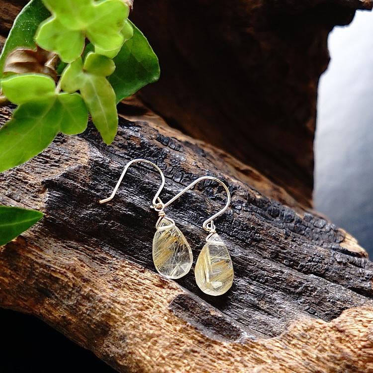 天然石 ピアス K18 18金 ゴールデンルチルクォーツ 金運 仕事運 フックピアス イヤリング 可愛い シンプル おしゃれ 大人 18k レディース パワーストーン ギフト 