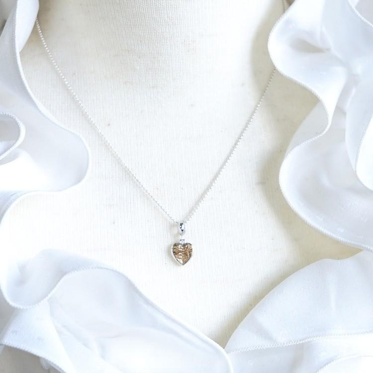 天然石 ペンダント Sv925 ギベオン隕石 隕石 ハート ゴールド おしゃれ 幸運 お守り石 ペンダントトップ チャーム ネックレス レディース パワーストーン Po 6 ブルーコーン 通販 Yahoo ショッピング