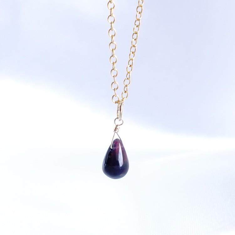 天然石 ペンダント ブラックオパール ドロップ 幸運 虹色 明るい石 ワンポイント 可愛い ネックレス レディース メンズ パワーストーン ギフト プレゼント