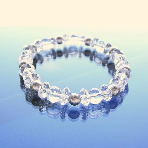 ギベオン隕石 メテオライト 勾玉 まがたま 天然石 パワーストーン 天然隕石 ギベオン隕石 メテオライト 勾玉 まがたま 天然石 パワーストーン 天然