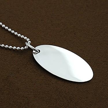 グッチ ネックレス GUCCI オーバルタグ ペンダント 190462 J8400 8106 グッチ ネックレス GUCCI オーバルタグ ペンダント J8400 ラッピングご希望の場合